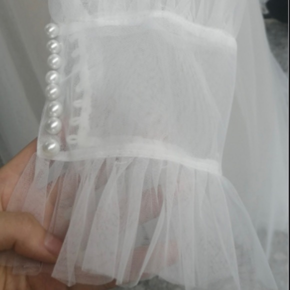 Wedding Dress - Picture 3 of 4